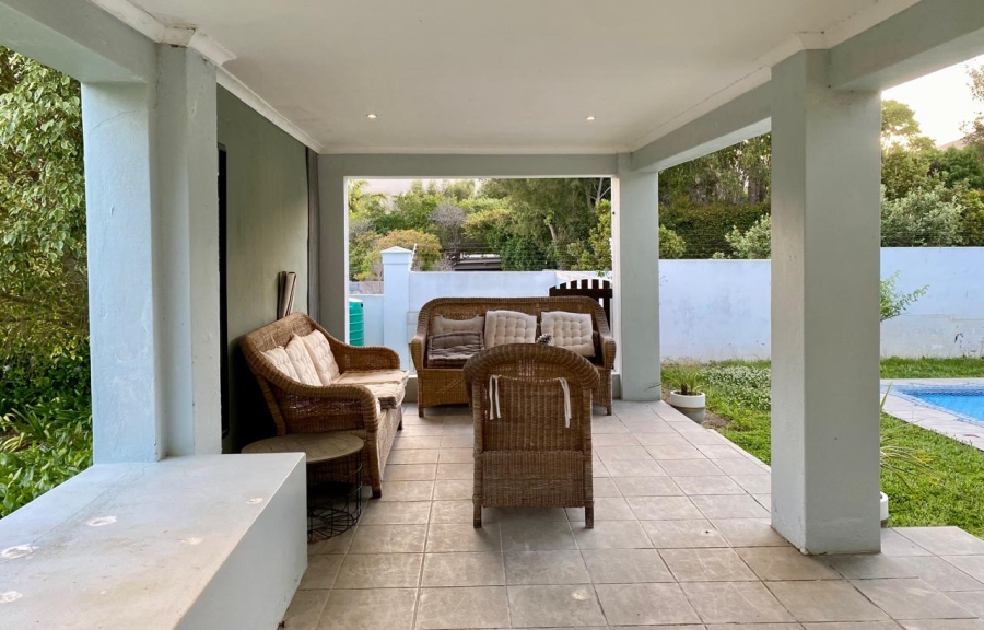 5 Bedroom Property for Sale in Constantia Western Cape